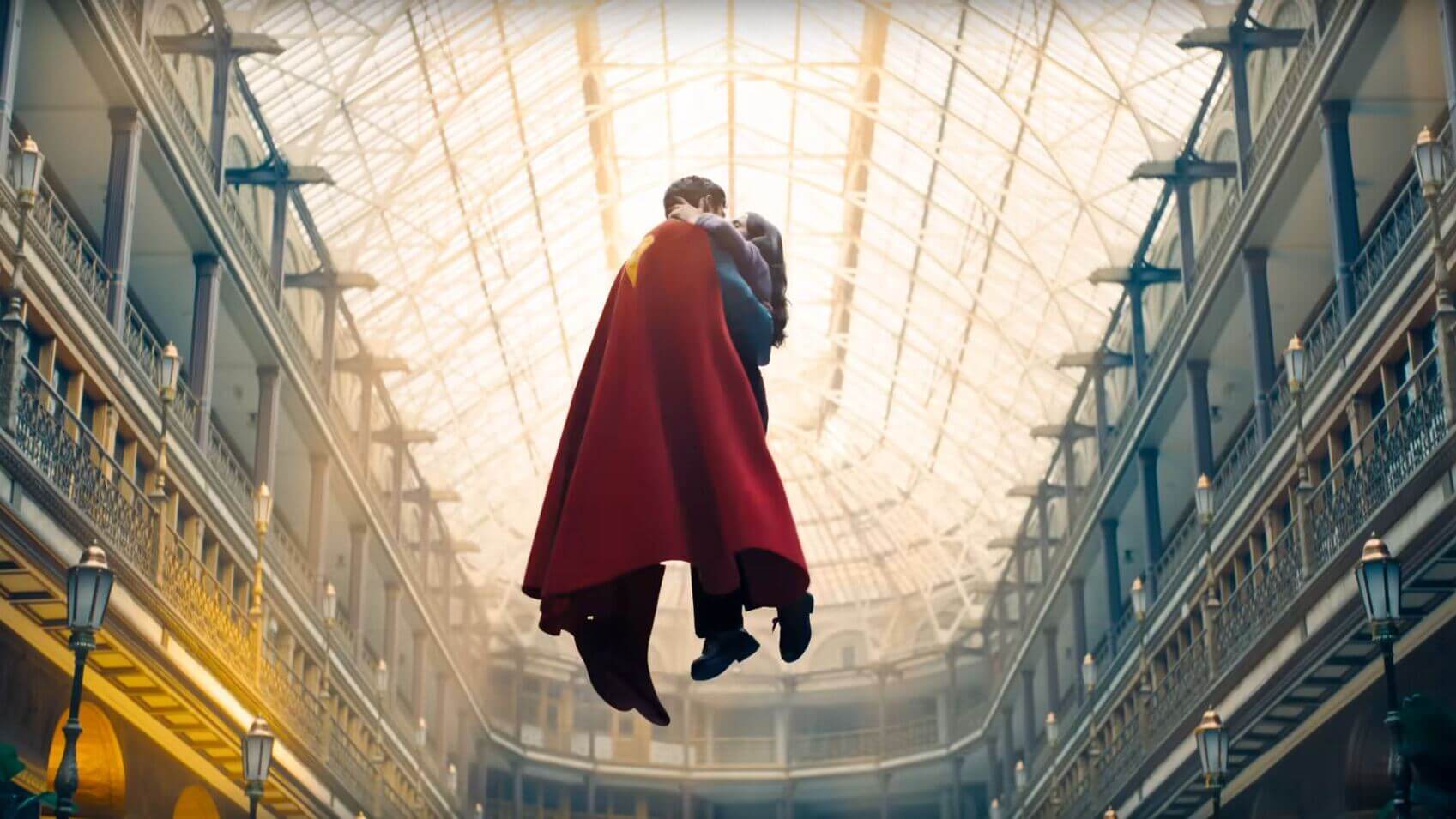 Erste Wertungen für Superman versprechen einen Super-Start für James Gunns DCU